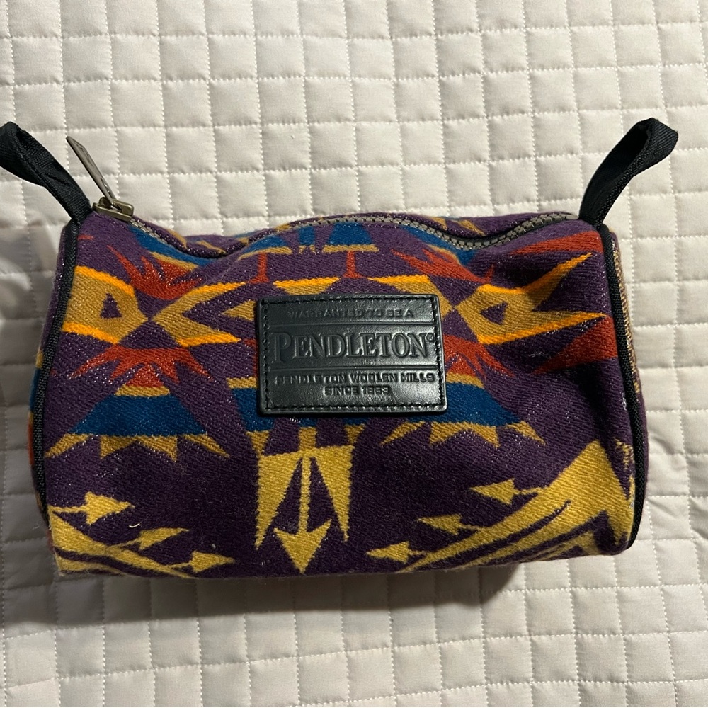 Pendleton Travel Kit with removeable fabric strap